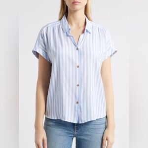 Beachlunchlounge Blue and White Cuffed Sleeve Button Down Shirt